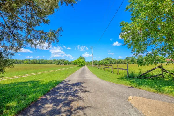$1,950,000 | 7902 Ooltewah Georgetown Road, Ooltewah, TN 37363