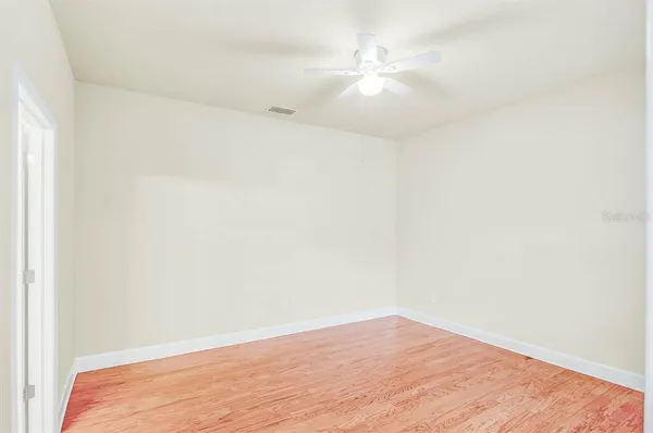 $2,450 | 5816 Village Center Drive, Lithia, FL 33547