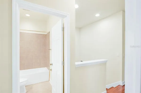 $2,450 | 5816 Village Center Drive, Lithia, FL 33547