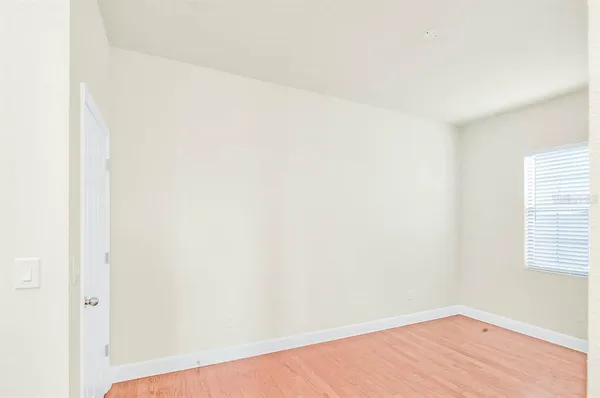 $2,450 | 5816 Village Center Drive, Lithia, FL 33547