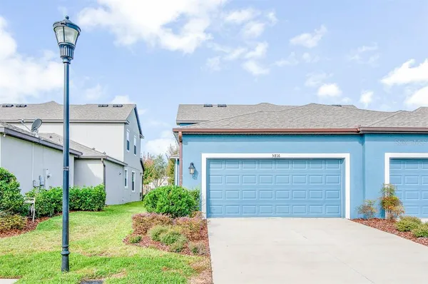 $2,450 | 5816 Village Center Drive, Lithia, FL 33547