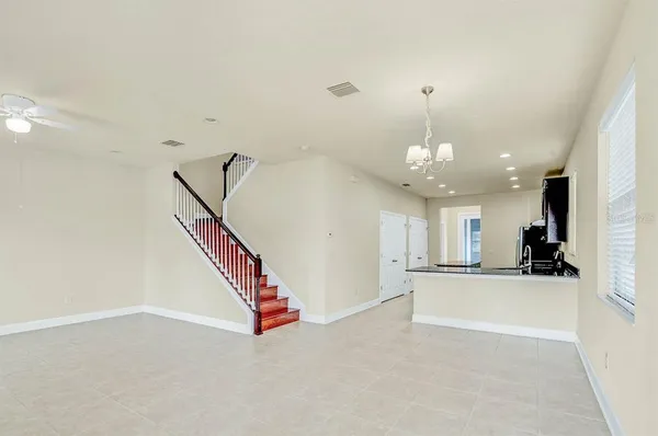 $2,450 | 5816 Village Center Drive, Lithia, FL 33547