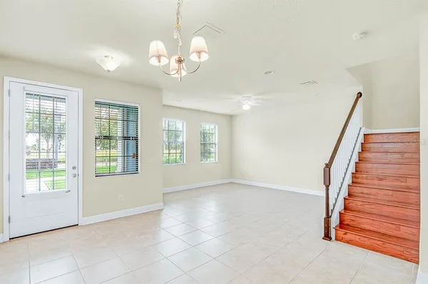 $2,450 | 5816 Village Center Drive, Lithia, FL 33547