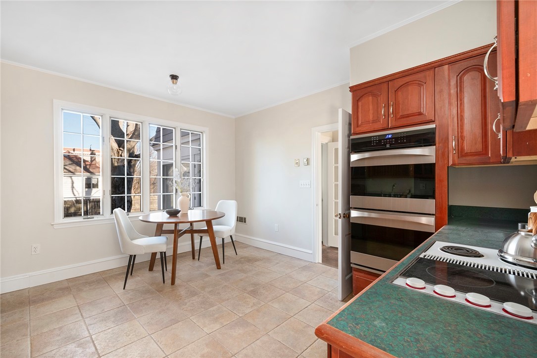 33 Stadium Road Providence, RI 02906 - Photo 18 of 40