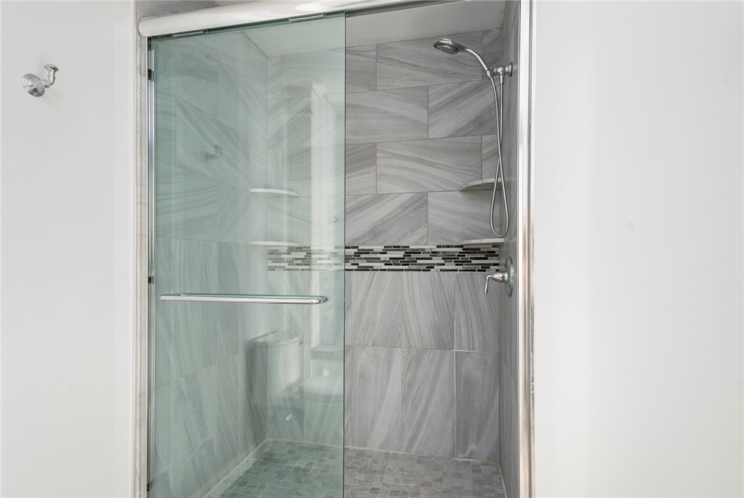 33 Stadium Road Providence, RI 02906 - Photo 24 of 40