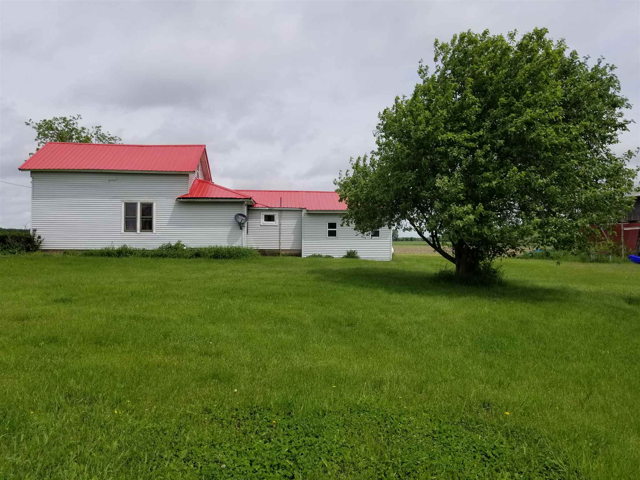 1339 County Road 77 Butler, IN 46721 - Photo 4 of 27