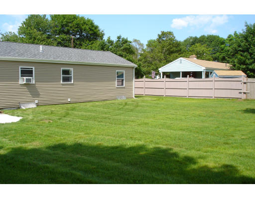 16 Marjorie Road Stoughton, MA 02072 - Photo 3 of 7 Gallery Image 3