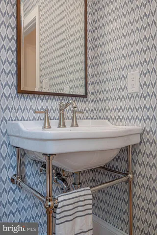 $2,050,000 | 1402 Timber Mill Lane, West Chester, PA 19380