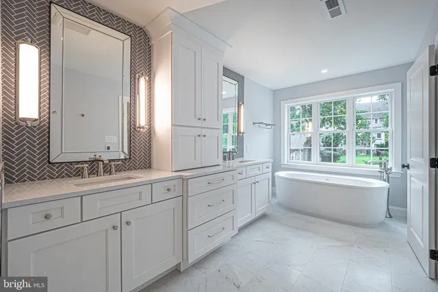 $2,050,000 | 1402 Timber Mill Lane, West Chester, PA 19380