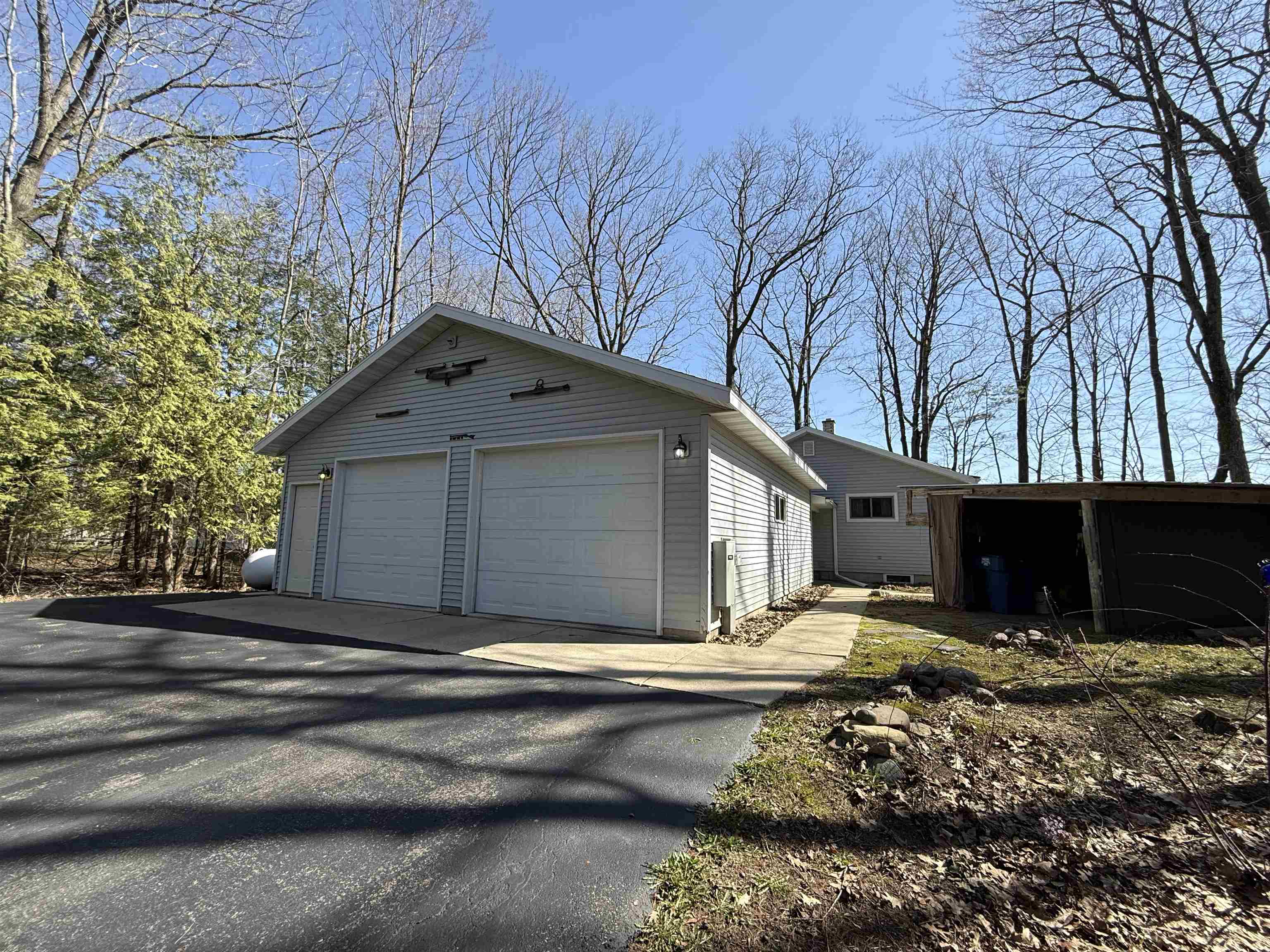 N6818 South Forest Haven Road Shawano, WI 54166 - Photo 2 of 38