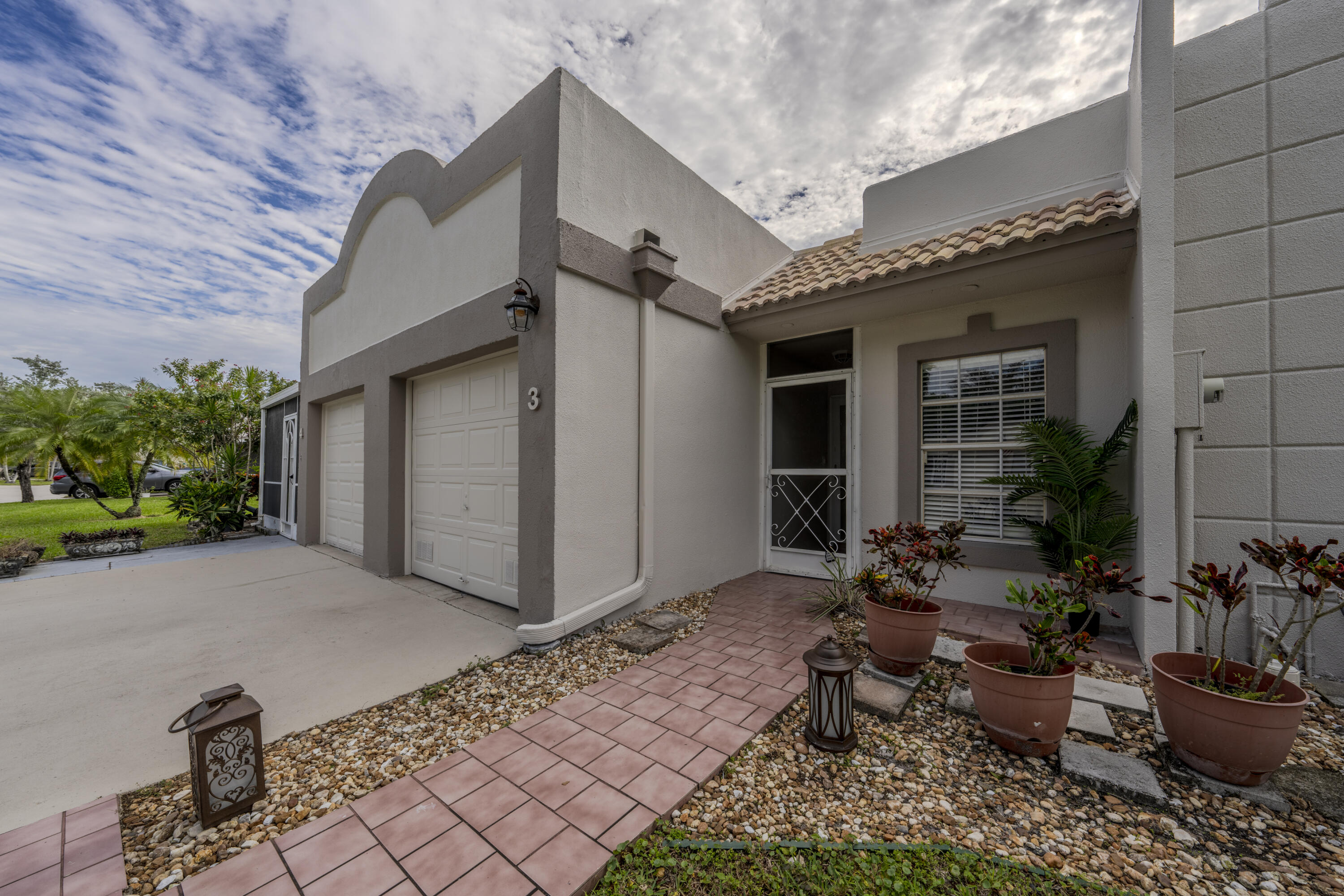 9244 Flynn Circle, Unit 3 Boca Raton, FL 33496 - Photo 3 of 34 Stills-3