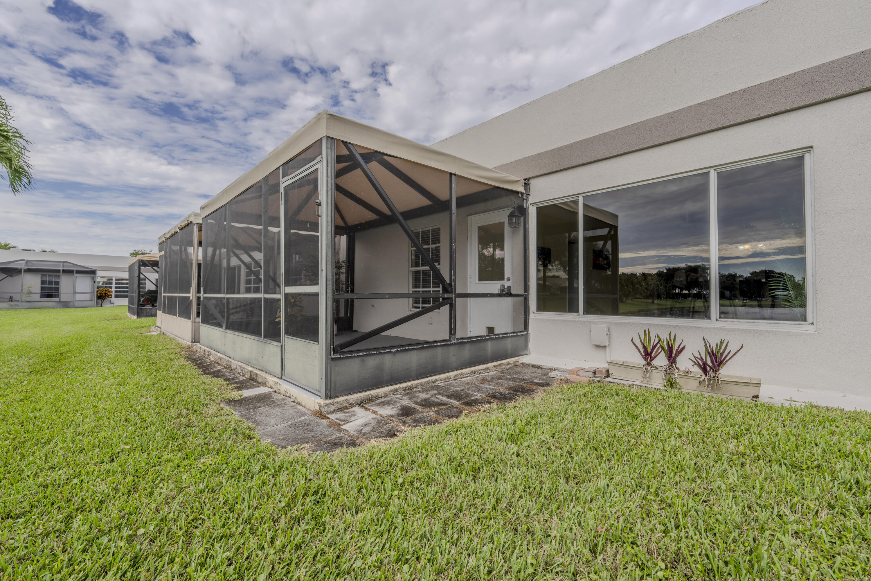 9244 Flynn Circle, Unit 3 Boca Raton, FL 33496 - Photo 8 of 34 Stills-8