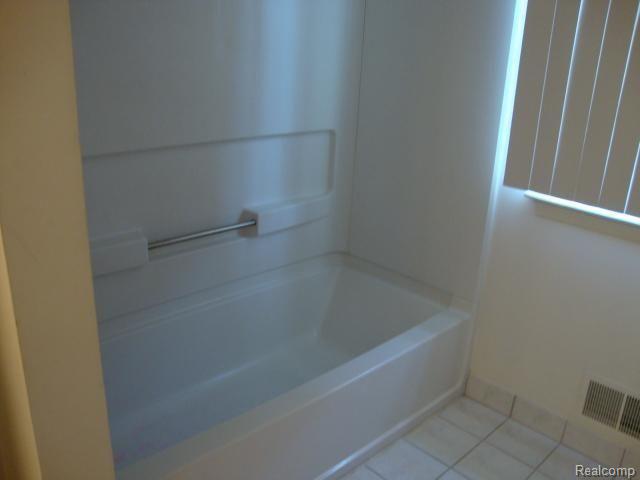 440 Cherry Grove Road Canton, MI 48188 - Photo 23 of 25 022