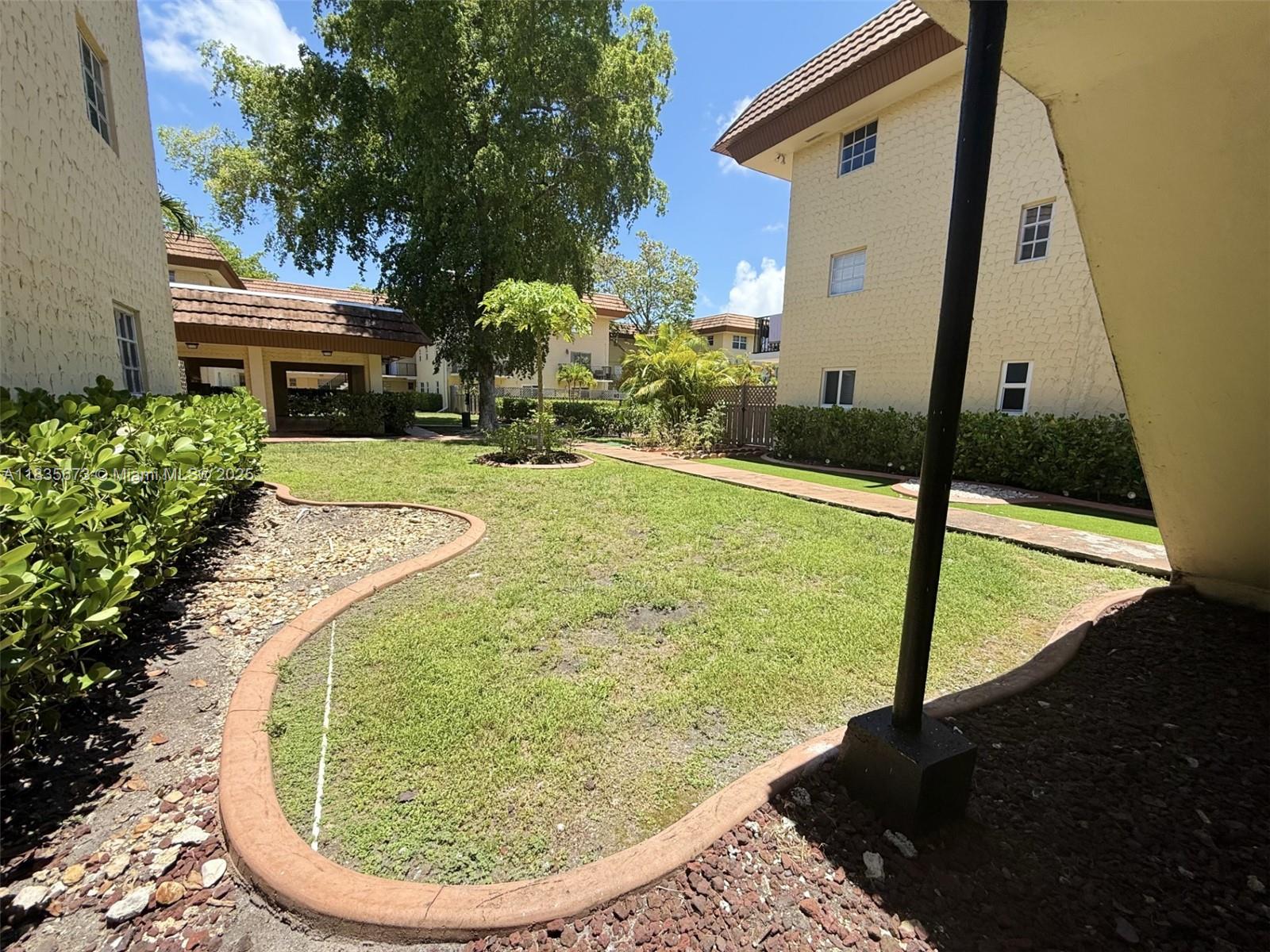 8650 Southwest 109th Avenue, Unit 3112 Miami, FL 33173 - Photo 28 of 38 Common Area View