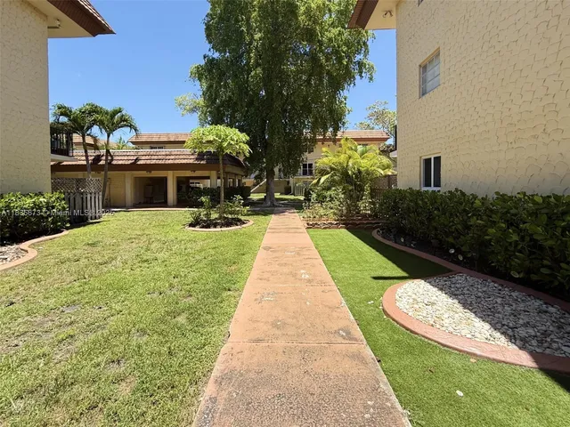 $339,900 | 8650 Southwest 109th Avenue, Unit 3112, Miami, FL 33173