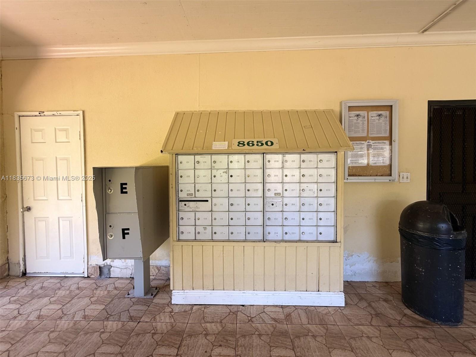 8650 Southwest 109th Avenue, Unit 3112 Miami, FL 33173 - Photo 31 of 38 Mailbox Area View