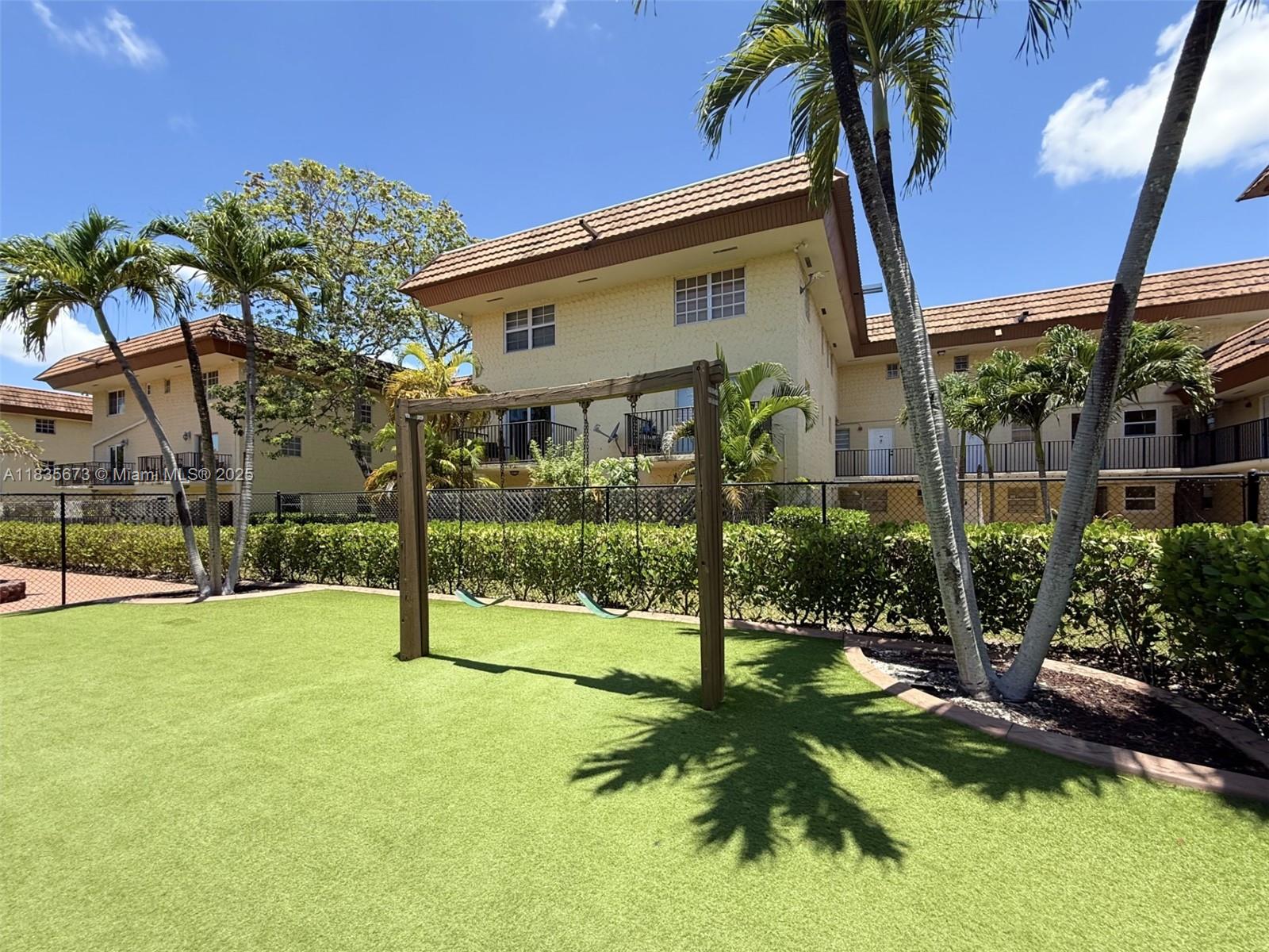 8650 Southwest 109th Avenue, Unit 3112 Miami, FL 33173 - Photo 33 of 38 Children's Playground View