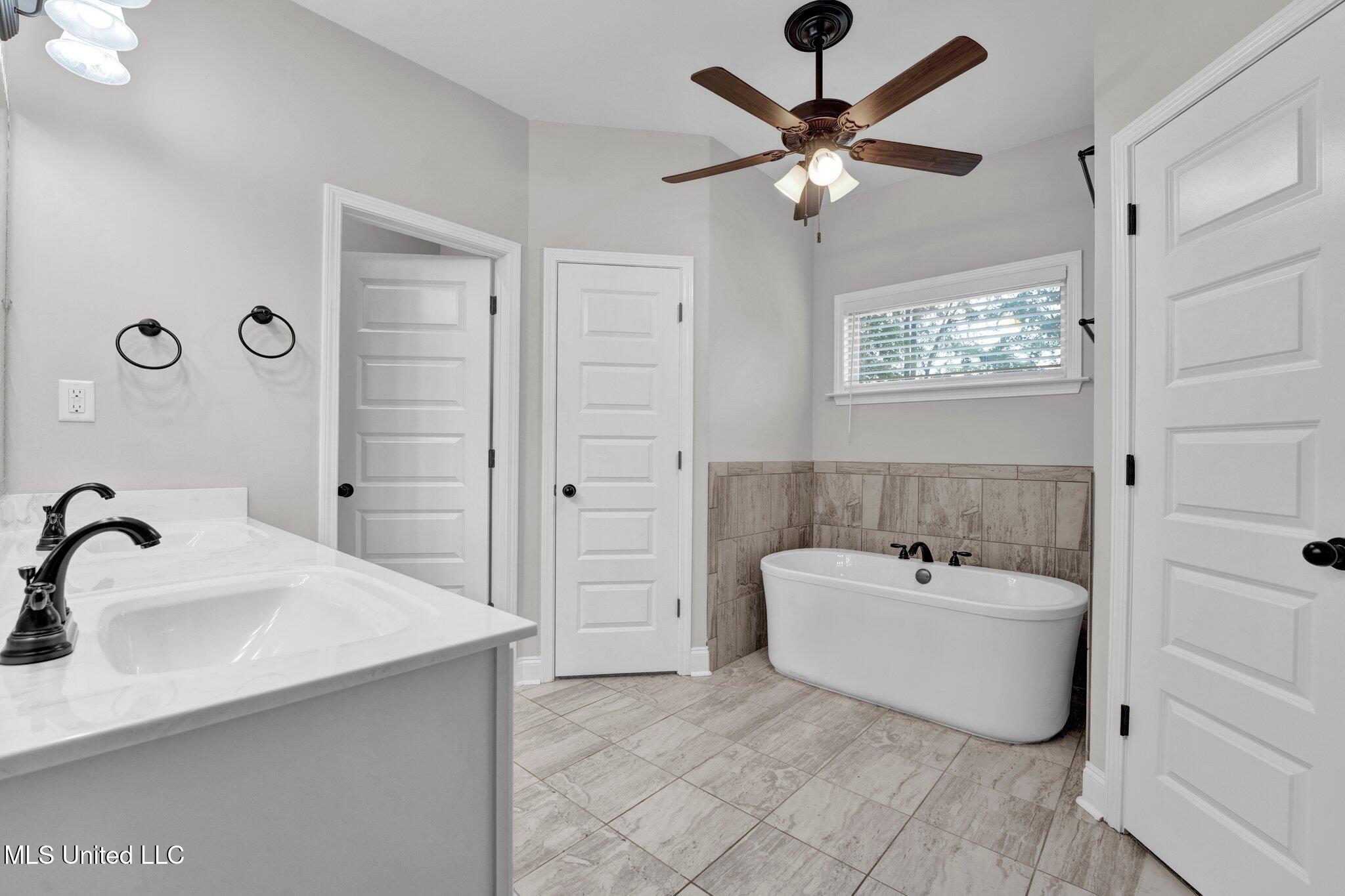 2512 Washington Woods Road Southaven, MS 38672 - Photo 15 of 30 46-web-or-mls-EC205286