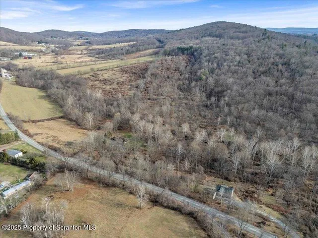 $530,000 | 1338 Whites Ferry Road, Falls, PA 18615