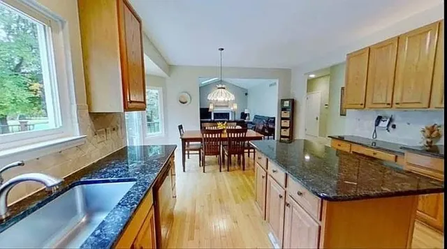 $575,000 | 29217 Autumn Ridge, Farmington Hills, MI 48334