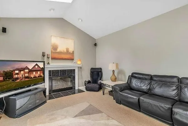 $575,000 | 29217 Autumn Ridge, Farmington Hills, MI 48334