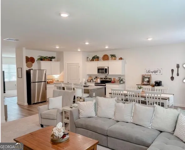 $2,800 | 7584 Saffron Avenue, Covington, GA 30014