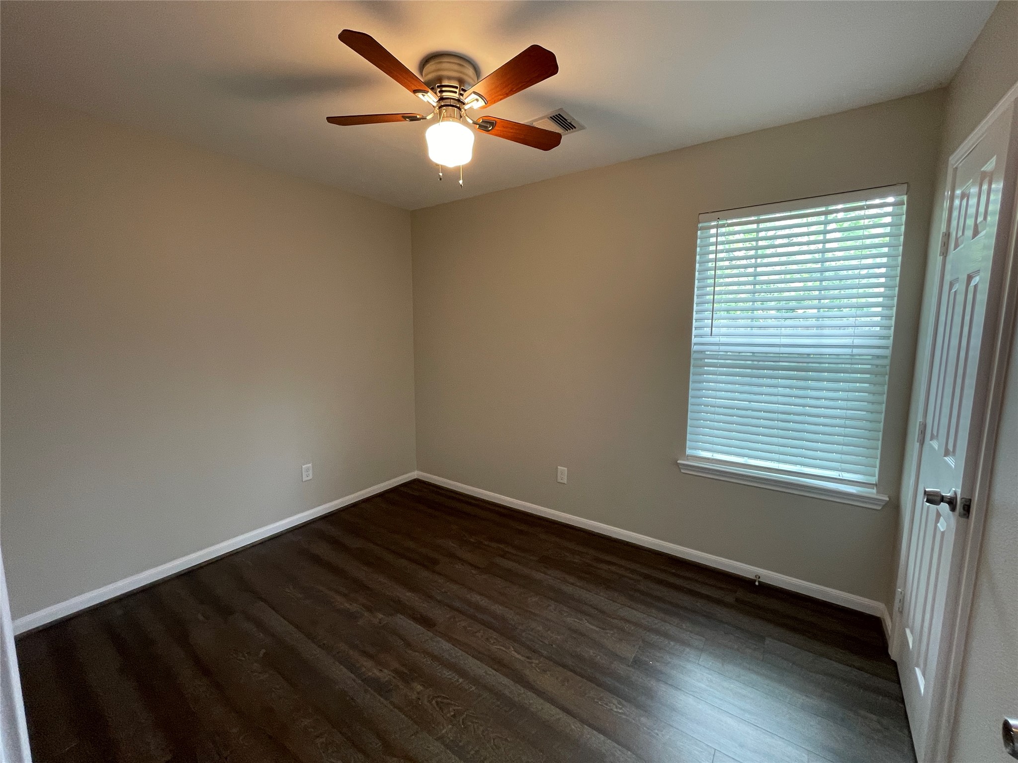 3340 Simmons Street Houston, TX 77004 - Photo 6 of 7