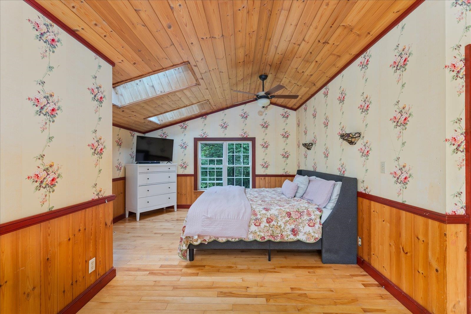51 Timbertop Road New Ipswich, NH 03071 - Photo 20 of 41