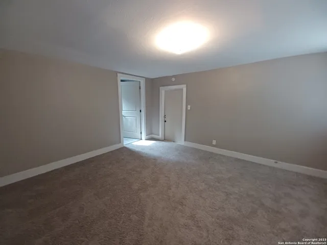 a view of empty room