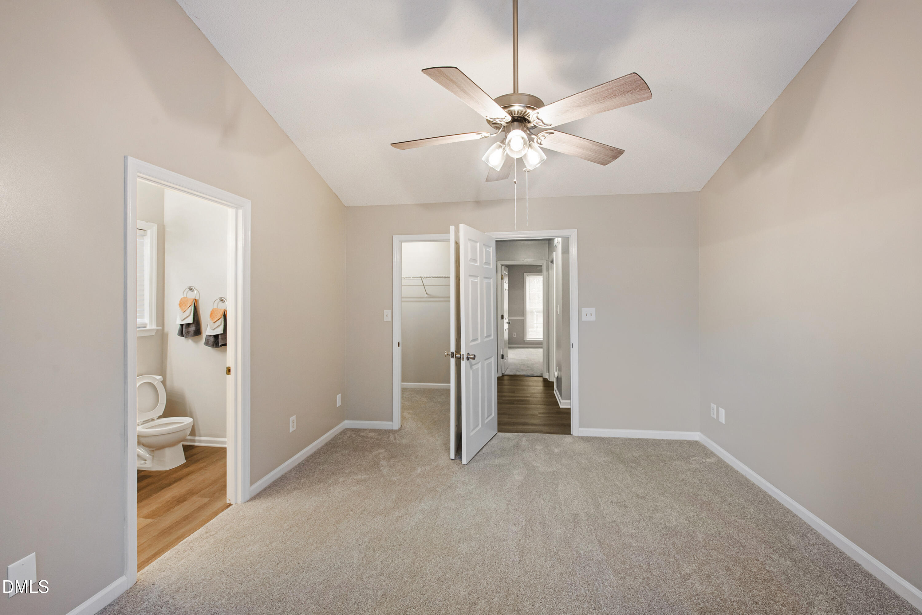 5424 Fieldcross Court Raleigh, NC 27610 - Photo 13 of 23 5424 Fieldcross Ct_www.scalaphotography.