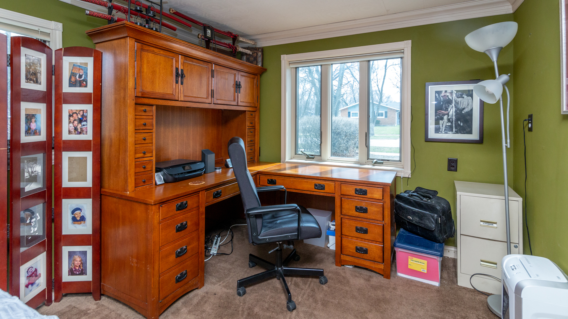 400 Frederick Lane Hoffman Estates, IL 60169 - Photo 18 of 34 a room with musical instruments