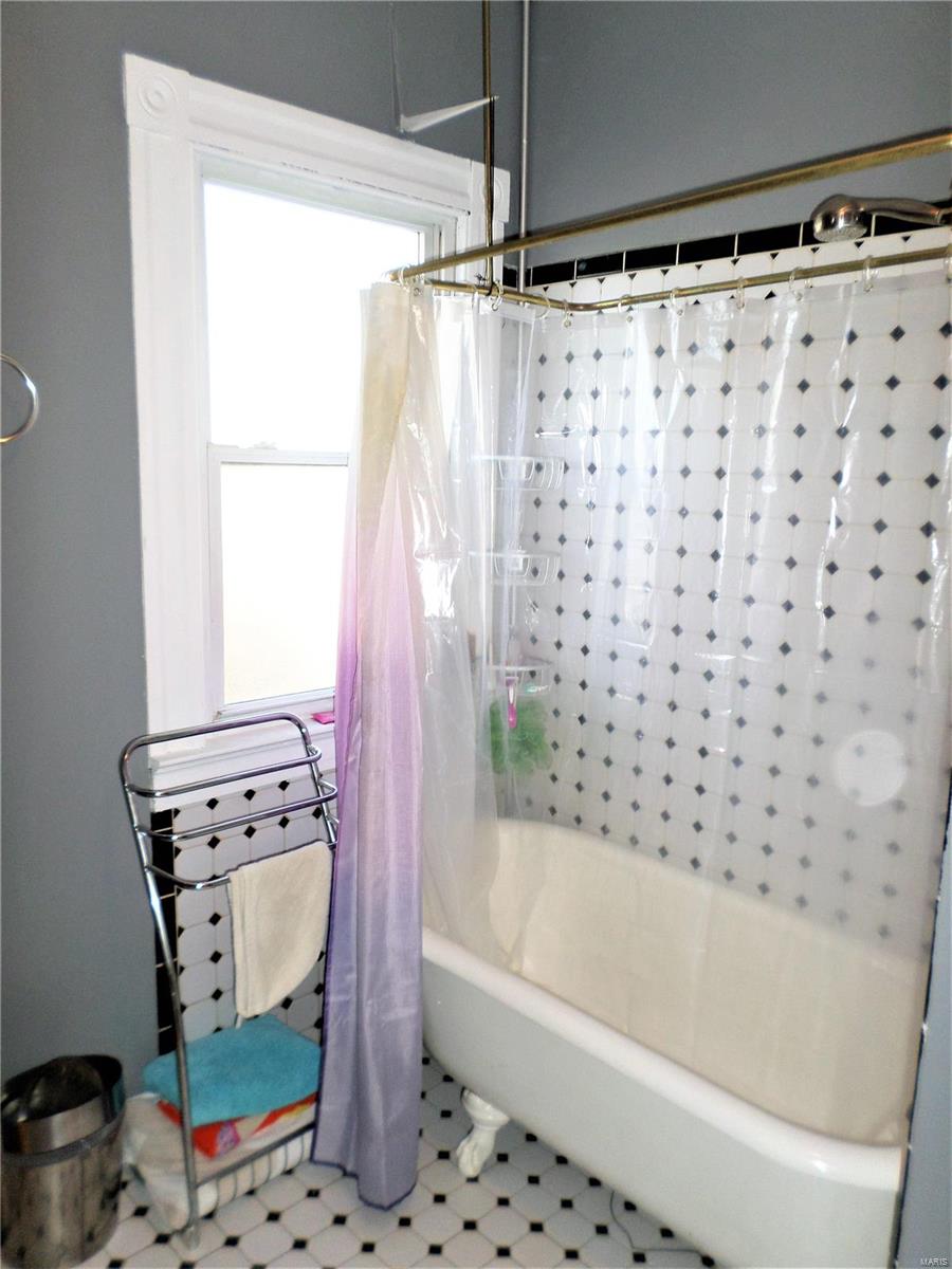 2940 Ridgeway Avenue St. Louis, MO 63114 - Photo 22 of 31 Gallery Image 22
