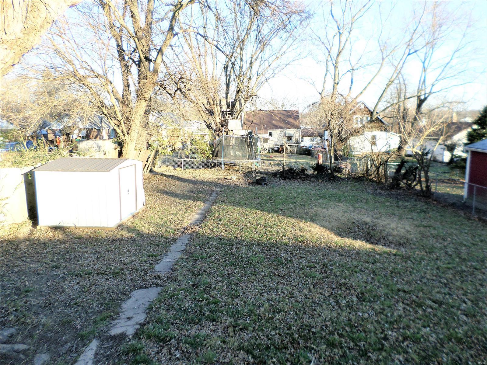 2940 Ridgeway Avenue St. Louis, MO 63114 - Photo 29 of 31 Gallery Image 29