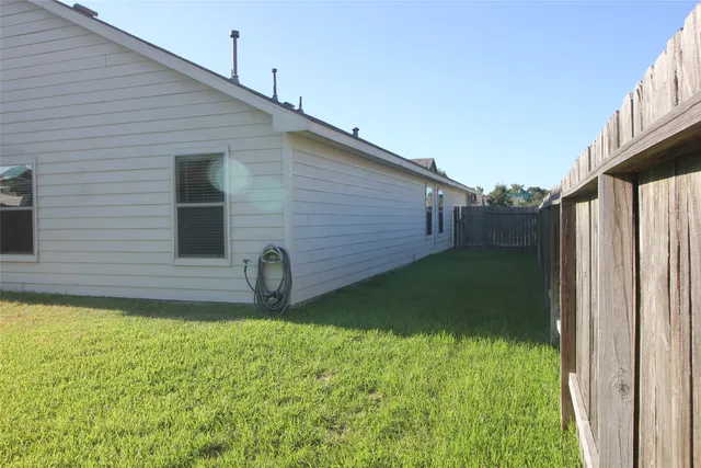 $2,075 | 7203 Basque Country Drive, Magnolia, TX 77354