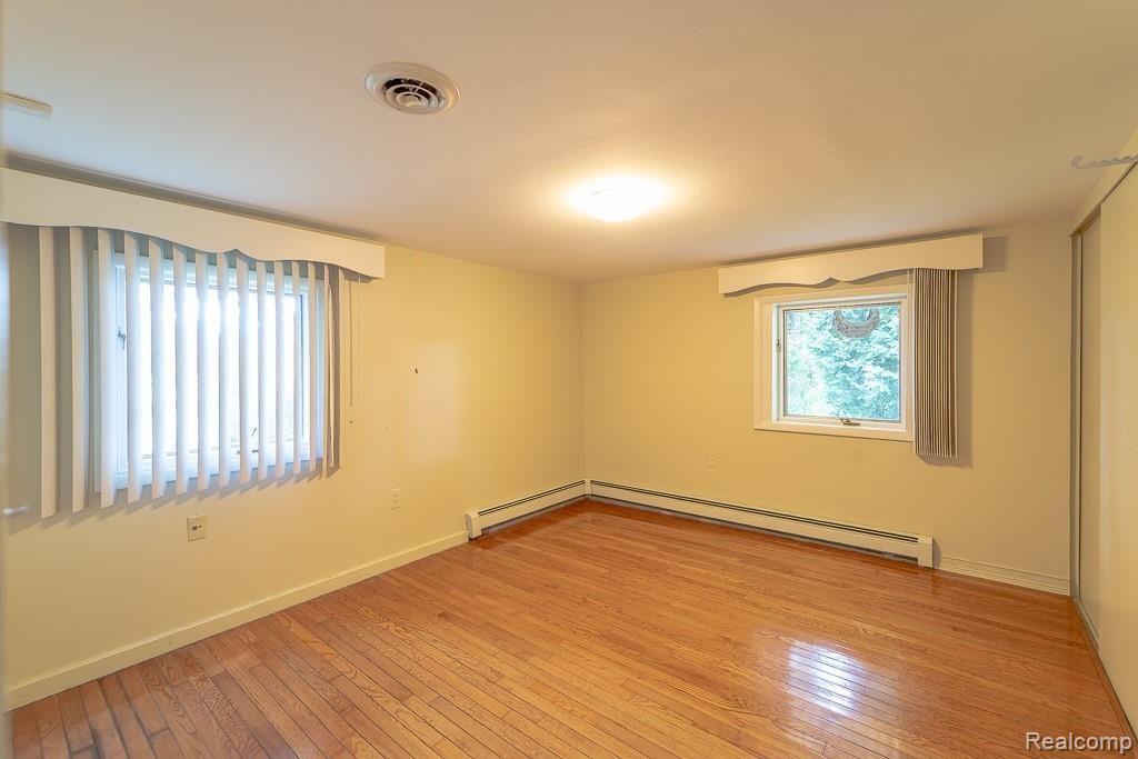 25710 Power Road Farmington Hills, MI 48336 - Photo 40 of 87