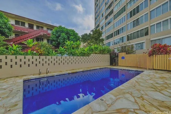 $1,500 | 1550 Wilder Avenue, Unit A713, Honolulu, HI 96822
