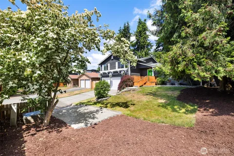 $1,144,000 | 13236 Northeast 129th Place, Kirkland, WA 98034