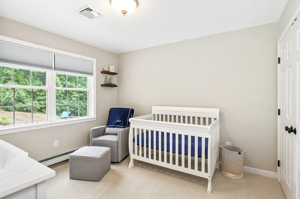 108 Southold Road Auburn, MA 01501 - Photo 28 of 39 Gallery Image 28