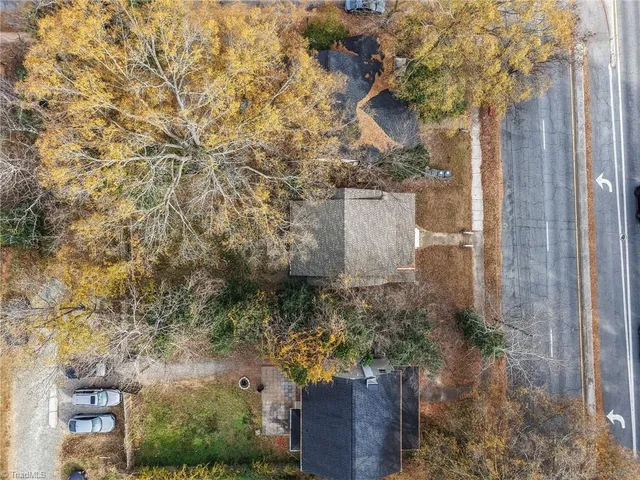 $595 | 1402 West Market Street, Greensboro, NC 27403