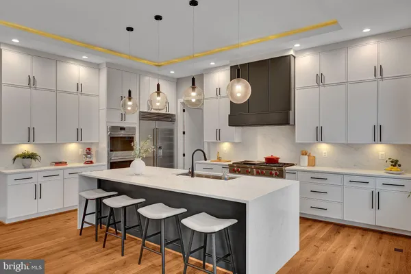 $3,295,000 | 1100 Balls Hill Road, McLean, VA 22101