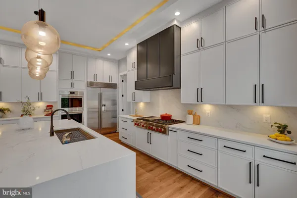 $3,295,000 | 1100 Balls Hill Road, McLean, VA 22101