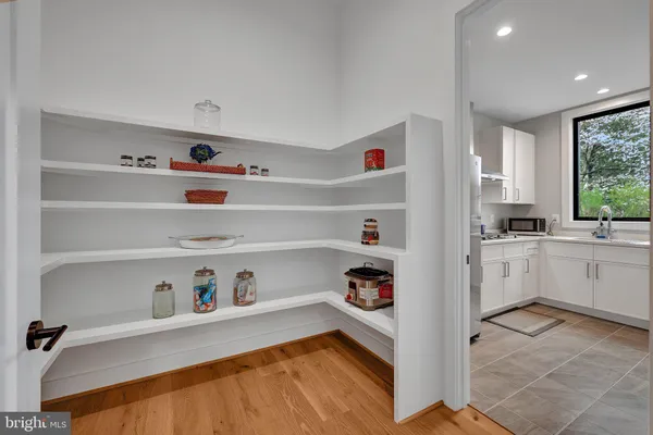 $3,295,000 | 1100 Balls Hill Road, McLean, VA 22101