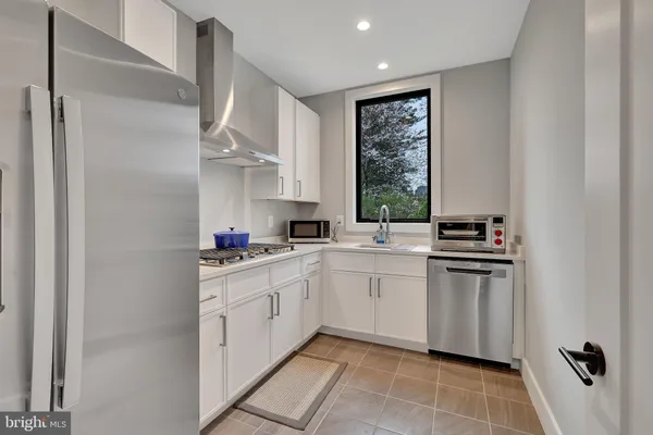 $3,295,000 | 1100 Balls Hill Road, McLean, VA 22101