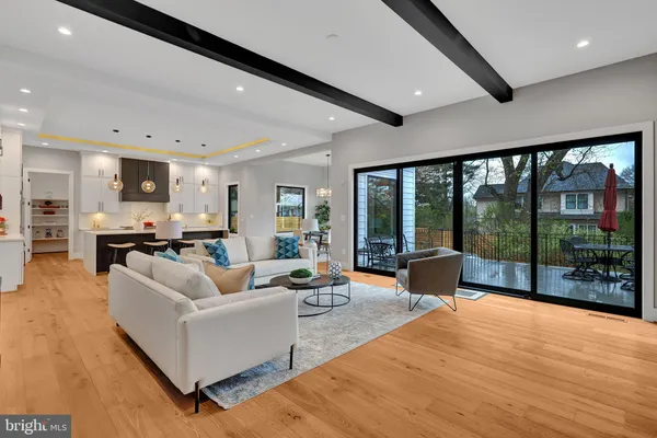 $3,295,000 | 1100 Balls Hill Road, McLean, VA 22101