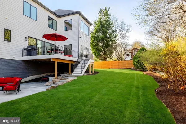 $3,295,000 | 1100 Balls Hill Road, McLean, VA 22101