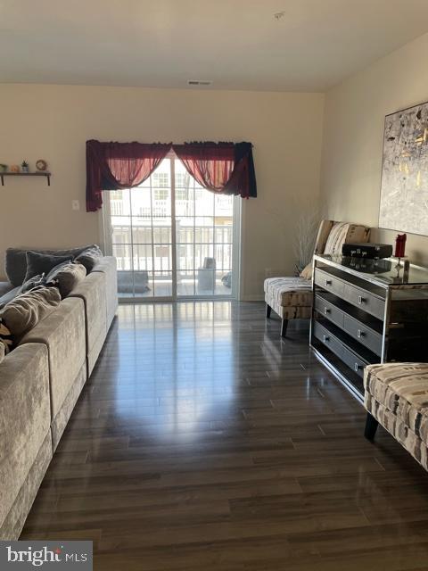 2709 Pinebrook Road, Unit 405 Landover, MD 20785 - Photo 17 of 56