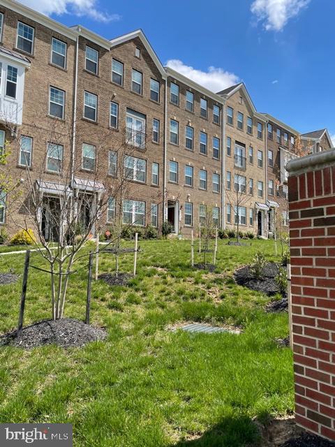 2709 Pinebrook Road, Unit 405 Landover, MD 20785 - Photo 54 of 56