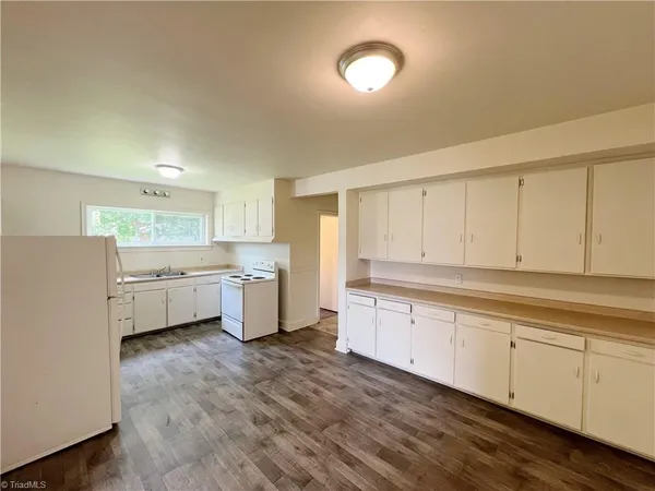 $925 | 405 Richardson Avenue, Unit A, High Point, NC 27262