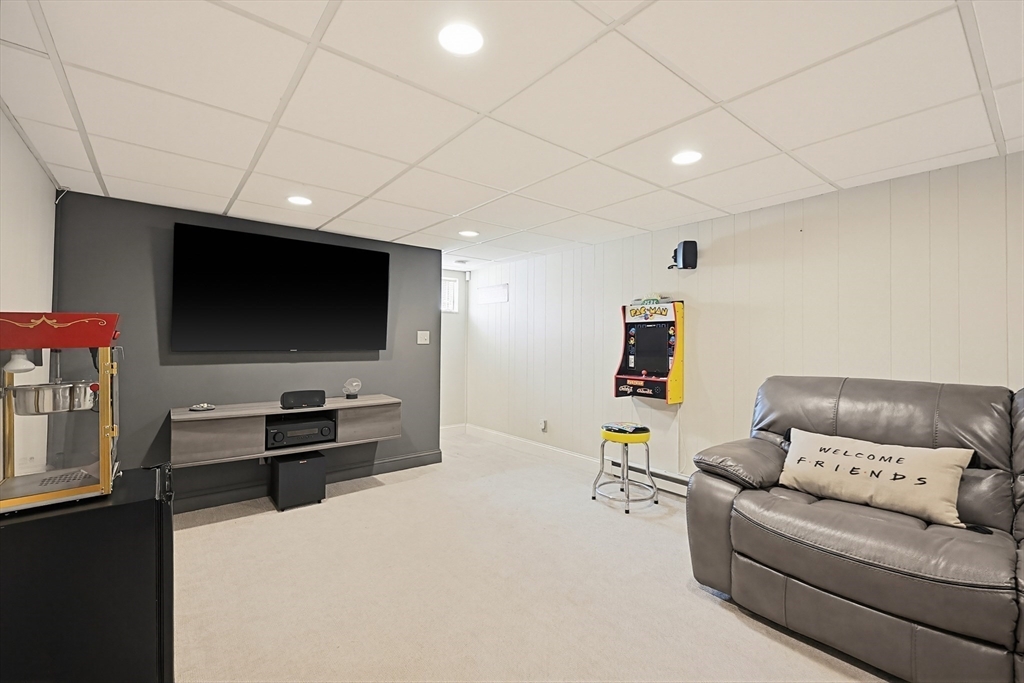 15 Calvin Road North Attleboro, MA 02760 - Photo 24 of 41