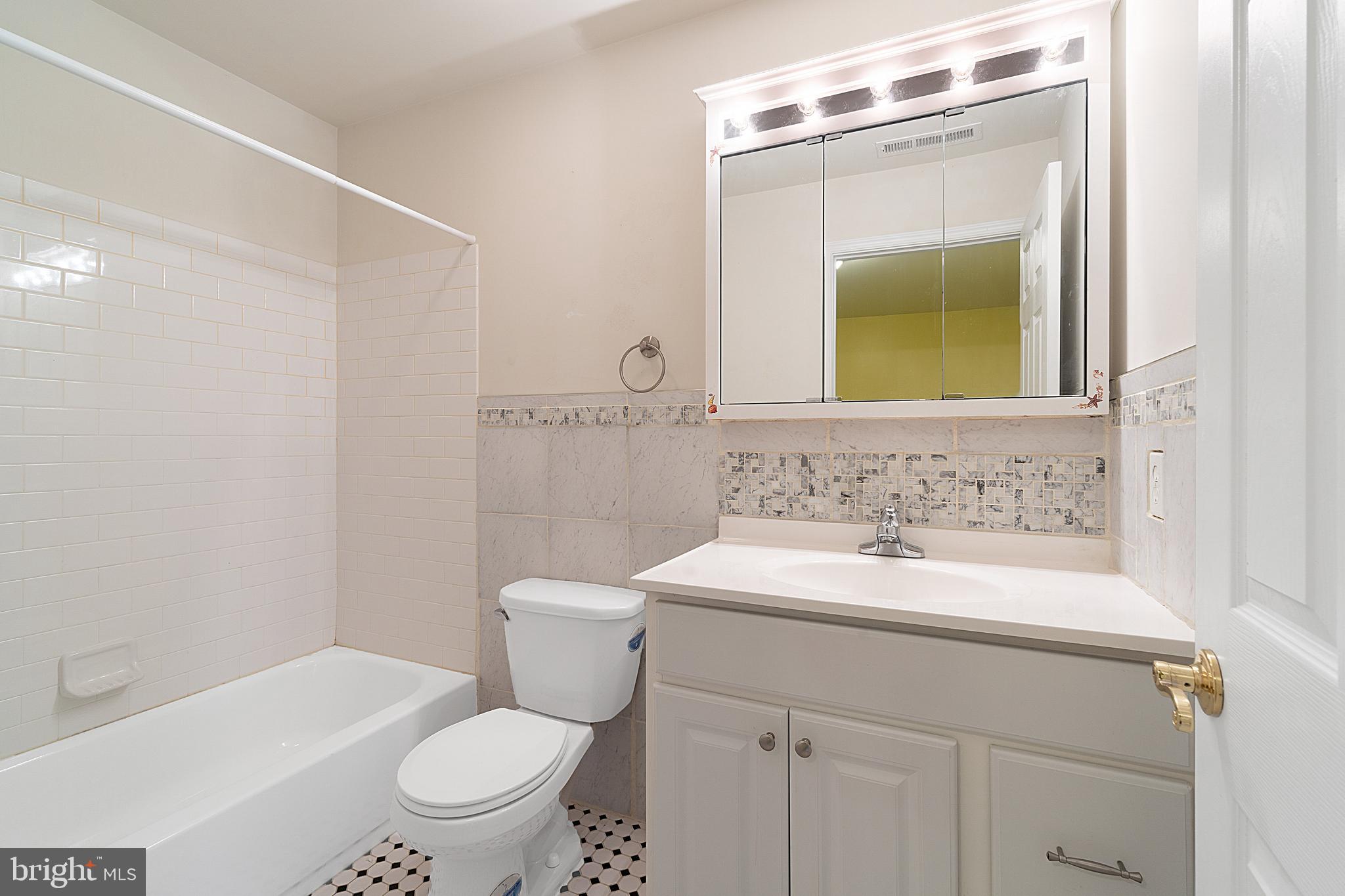 8809 Ashton Road Philadelphia, PA 19136 - Photo 19 of 37 Gallery Image 19